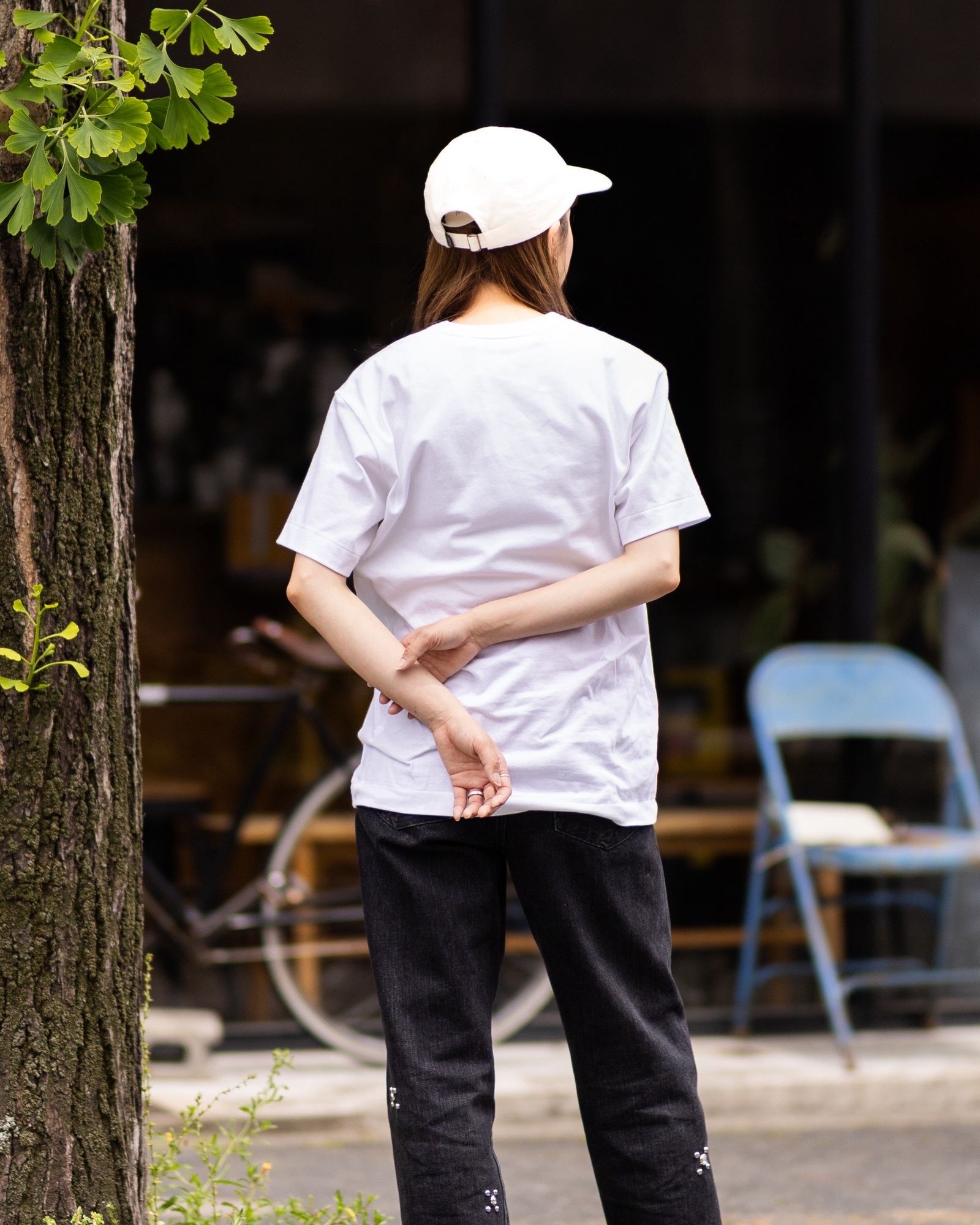 PLAYプレイコムデギャルソン RED EMBLEM Tシャツ(WHITE/RED)