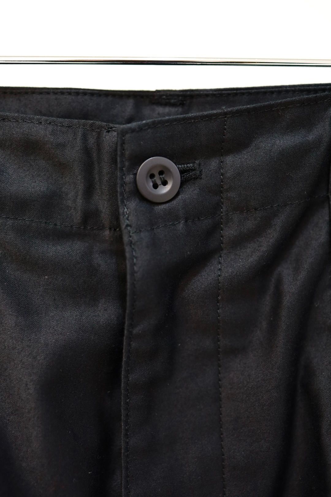 コムデギャルソンオム26SS 綿サテンパンツ(HQ-P029-051)BLACK☆4月3日(金)発売！