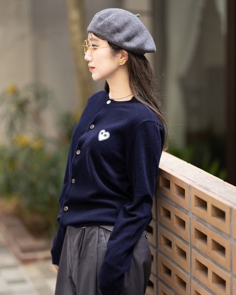PLAY COMME des GARCONS  ROUND NECK CARDIGAN style.2025.12.15