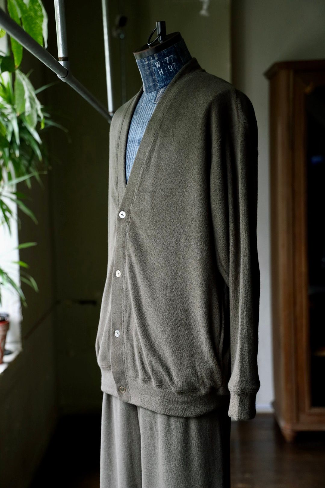 ReFresh!Service. “UTILITY PILE CARDIGAN SET-UP”(KHAKI)☆9月27日(土)発売！