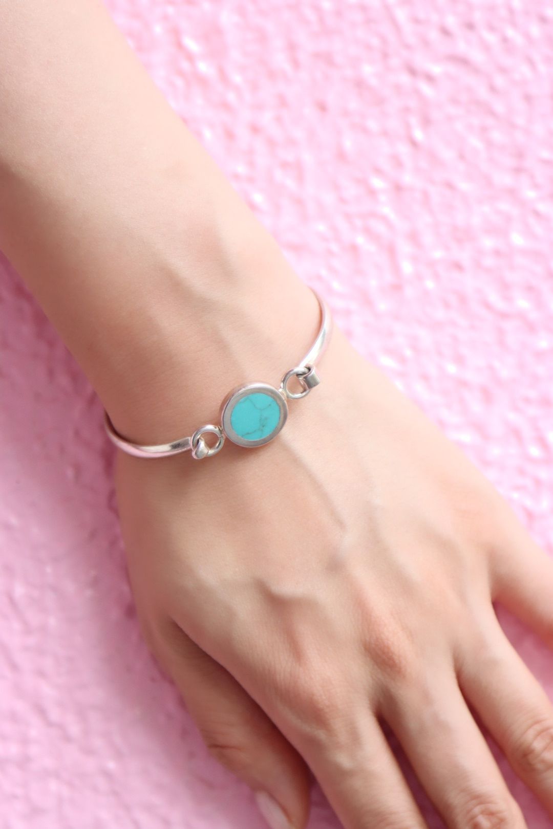 XOLO - ショロジュエリーバングル Round Open Bangle with Turquoise