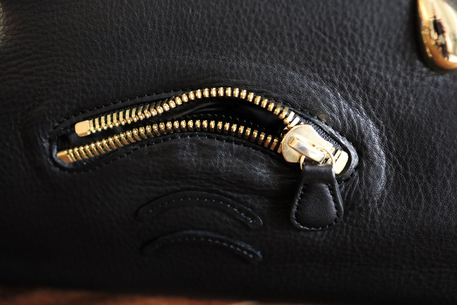 doublet ダブレット26AW PLEADING EMOJI LEATHER BAG (26AW73BG87)BLACK☆7月11日(土)発売！