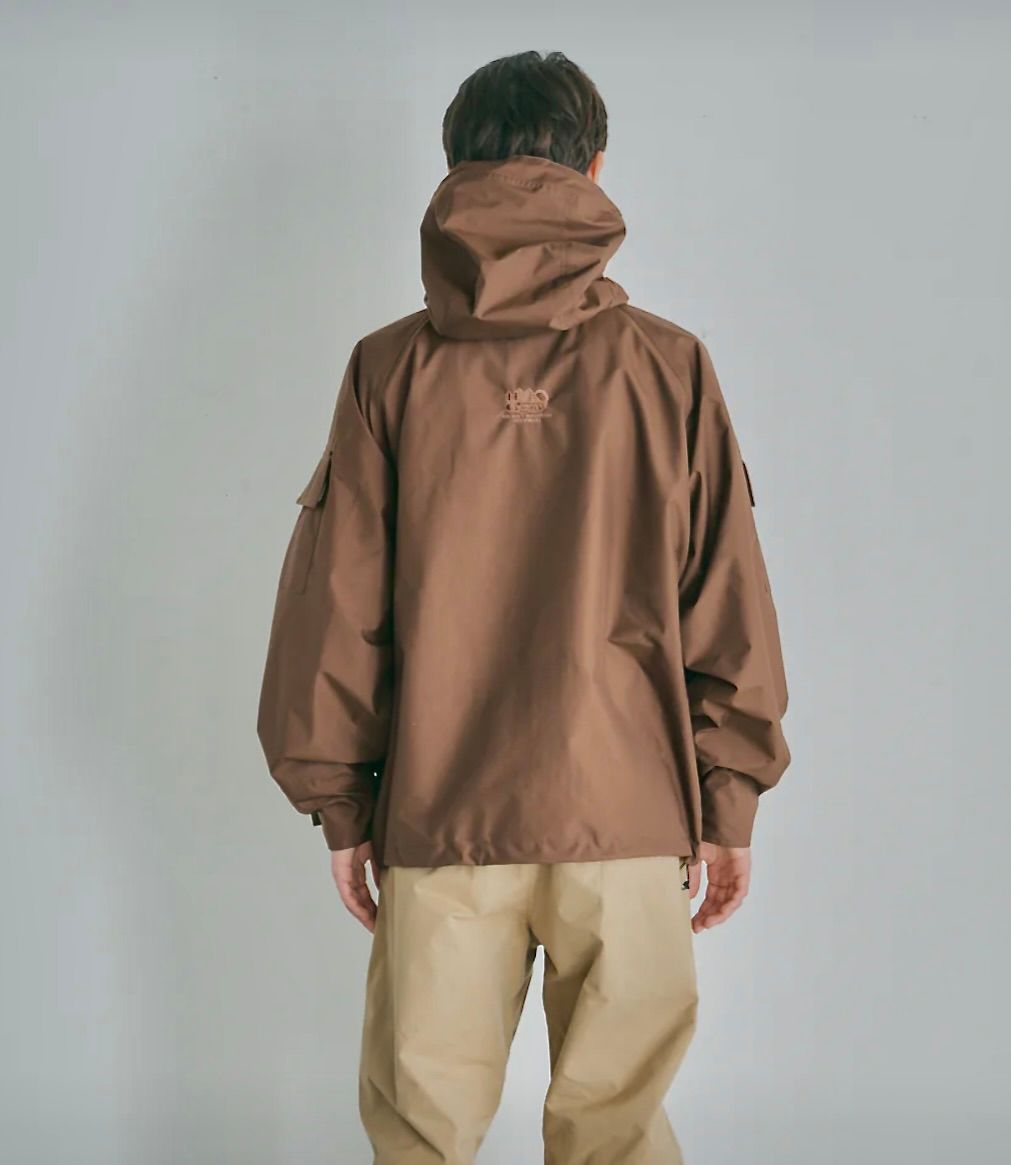 イズネス23AW NINJA HOODIE SHELL JACKET(1005AWJK02)BROWN