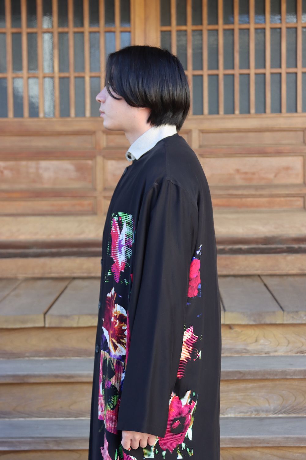 Yohji Yamamoto M-ノーカラー花柄シルクコート(HG-D03-410) style