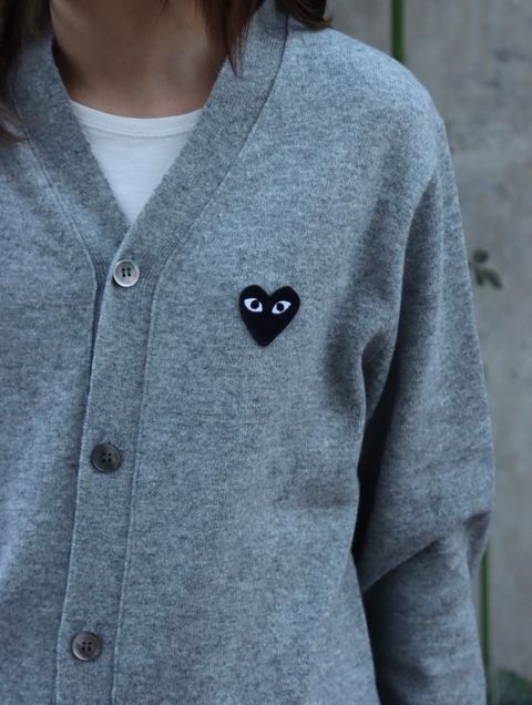 プレイコムデギャルソン PLAY CARDIGAN (Ligth Gray) MEN'S style.2023.1.6
