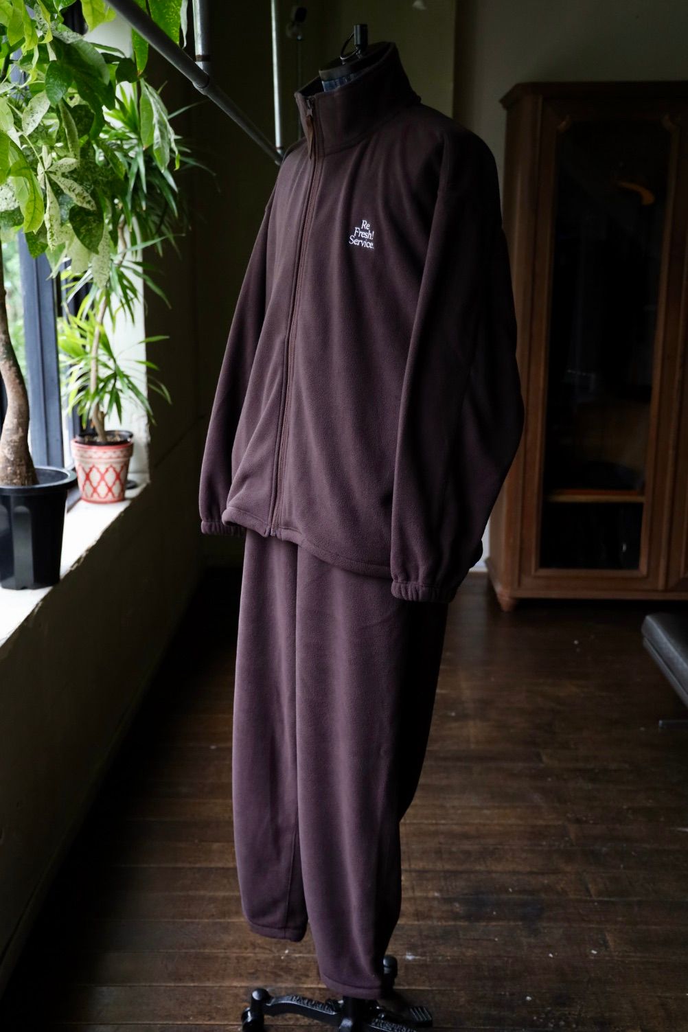 ReFresh!Service. “FLEECE TRACK SUIT”(DARK BROWN)☆9月27日(土)発売！