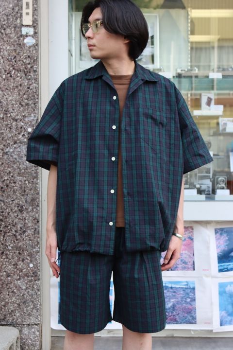 is-ness BALLOON WIDE SHIRT(1022SSSH03) style.2022.4.25