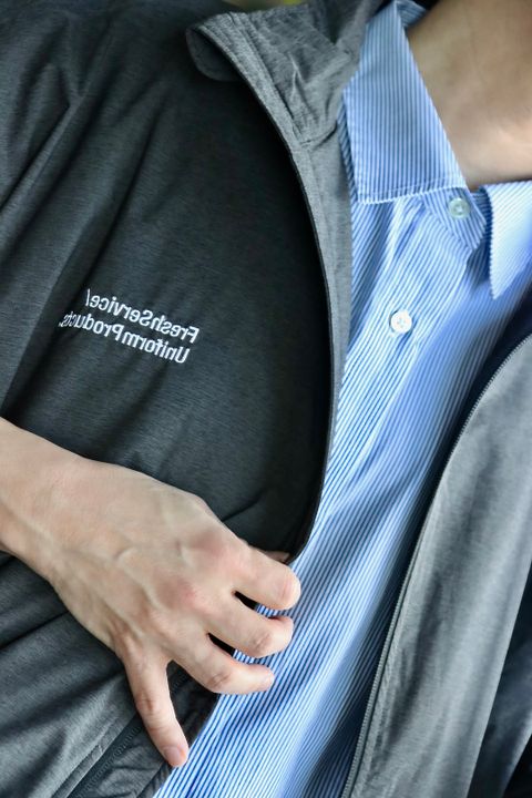 FreshService CORPORATE STRIPE REGULAR COLLAR SHIRTスタイル