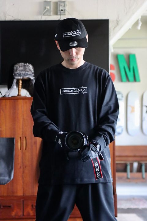 Yohji Yamamoto×New Era BOX LOGO PRINT LONG SLEEVES style.