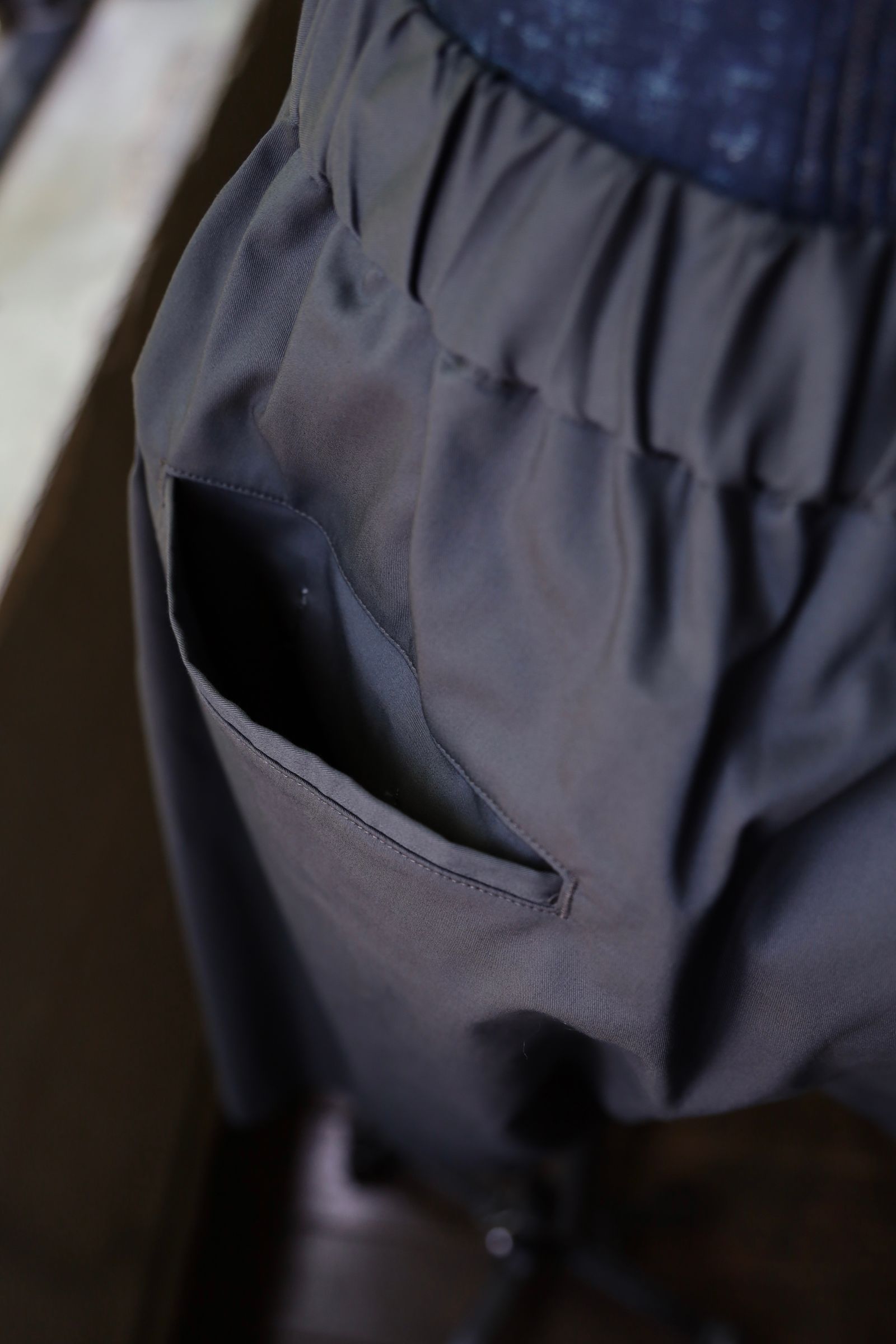 グラフペーパー Solotex Twill Wide Chef Shorts(GM252-40006B)GRAY
