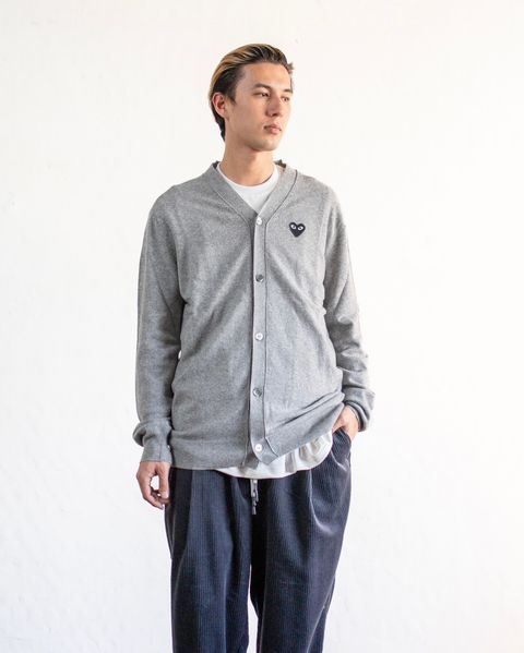 PLAY COMME des GARCONS V-NECK CARDIGAN  スタイル