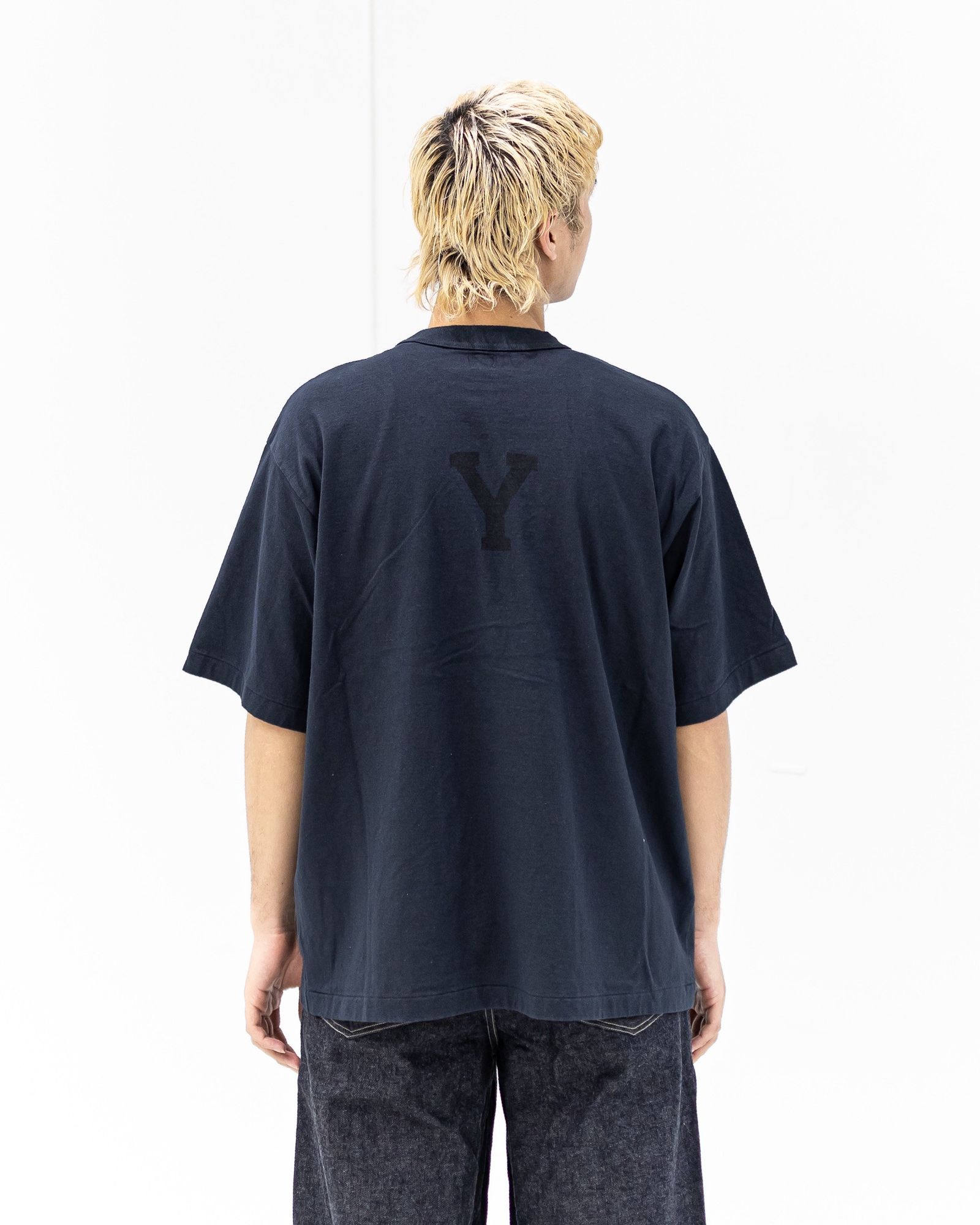 blurhms ROOTSTOCK ALE-Y 88/12 Print Tee WIDE (BLACK) 新作発売！