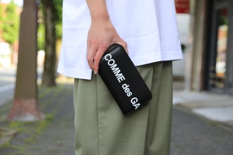 COMME des GARCONS HOMME HOMMEプリントオーバーサイズ綿度詰天竺Tシャツ(HG-T023-051) style. 2021.05.07.