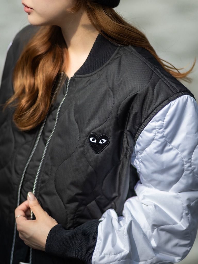 PLAY COMME des GARCONS 新作BLACKエンブレムキルティングジャケット style.2026.8.21