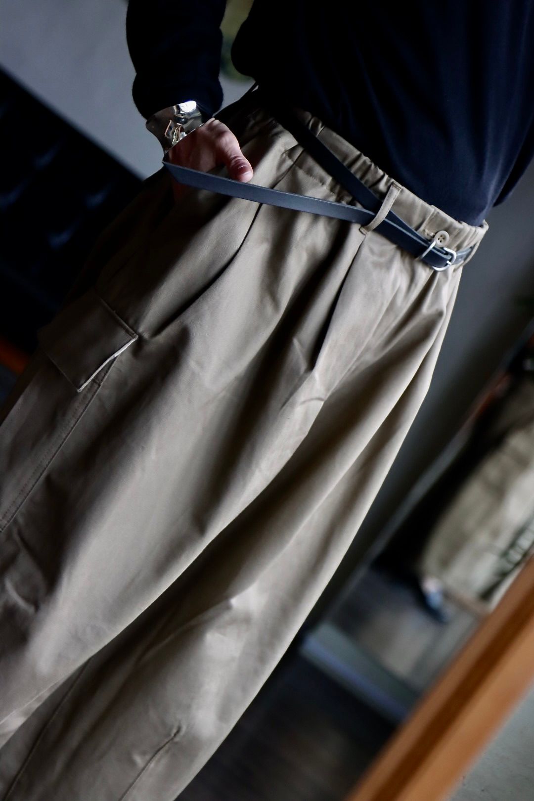 is-ness バルーンカーゴパンツ BALLOON CARGO EZ PANTSスタイル