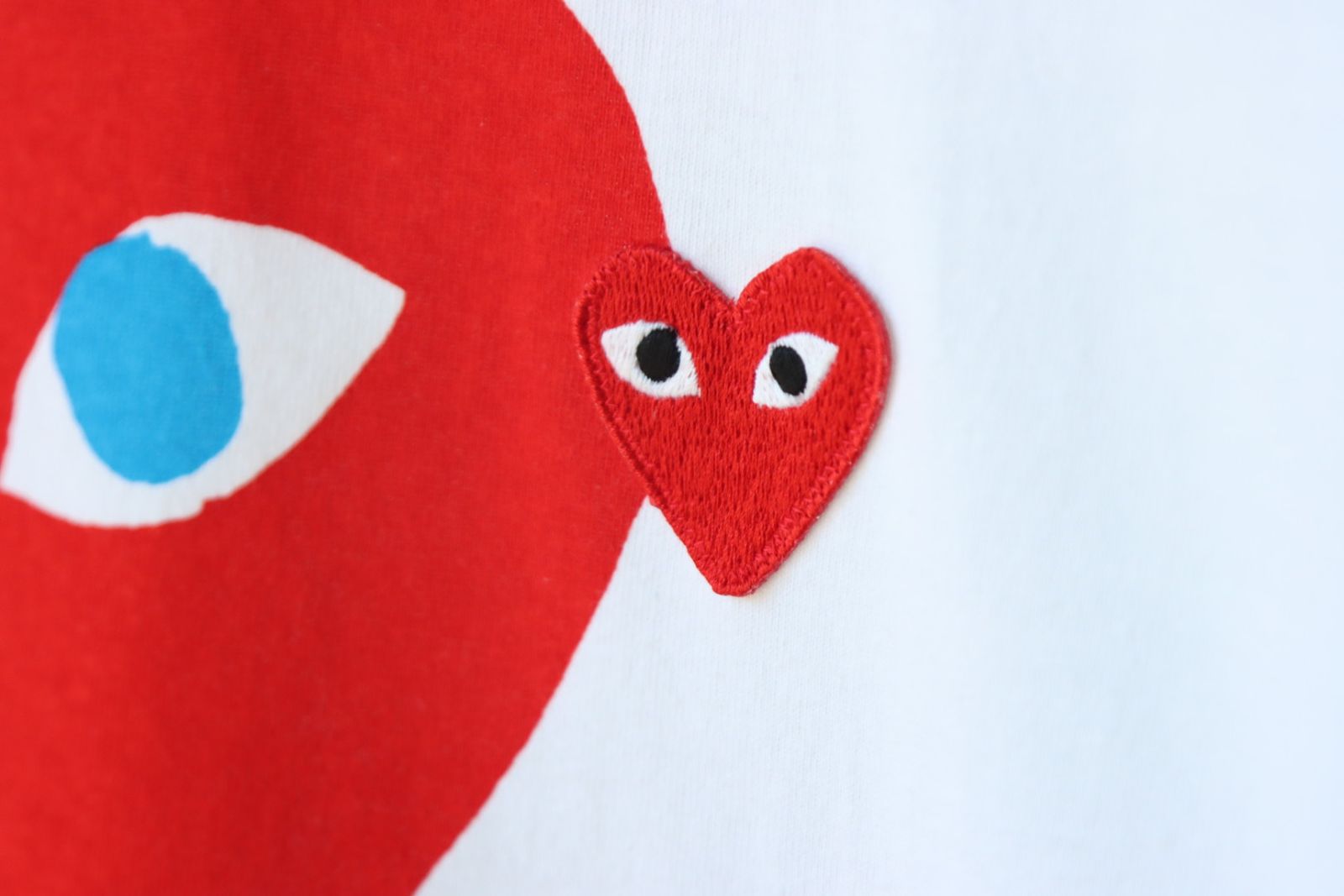 COMME des GARCONS ■ギャルソン ハート EYE 半袖 Tシャツ プレイ(Play)コムデギャルソン 青目 赤ハート Tシャツ
