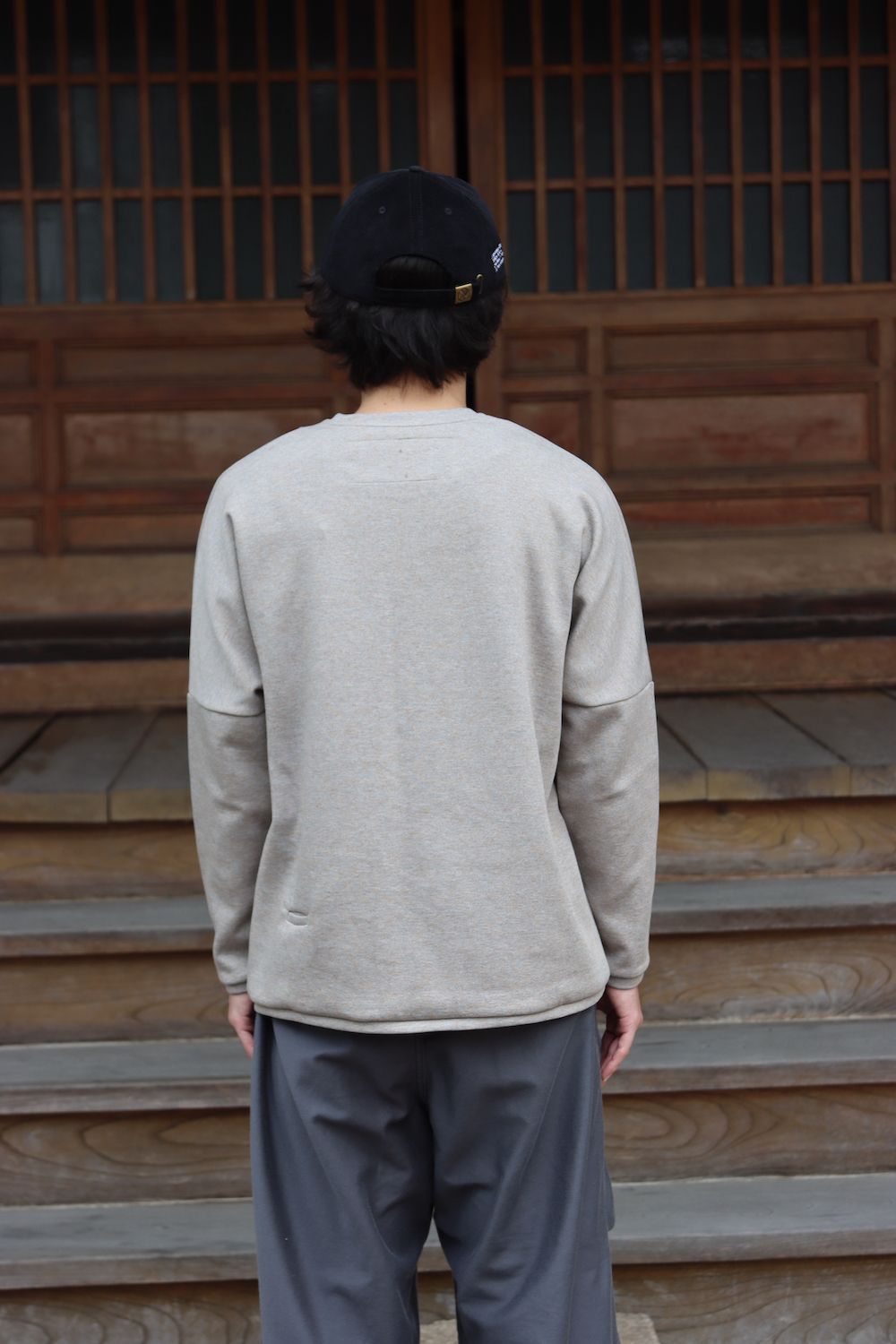 Graphpaper Wool Boa Zip-Up Vest(GU213-70205B) style. 2021.09.12.