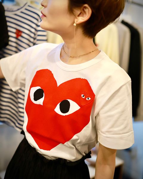PLAY COMME des GARCON レディースREDハートT style.2023.6.12
