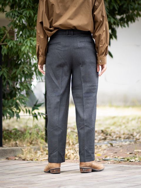 marka SINGLE PLEAT WIDE TROUSERS MARKスタイル