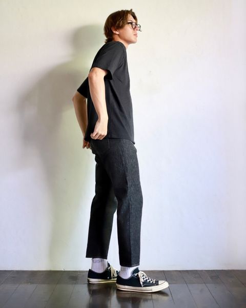 A.PRESSE 23AW Black Washed Denim Pantsスタイル