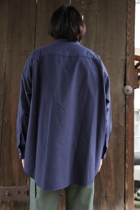 Graphpaper Oxford Oversized Band Collar Shirt(GM211-50137B) style.2021.3.13.