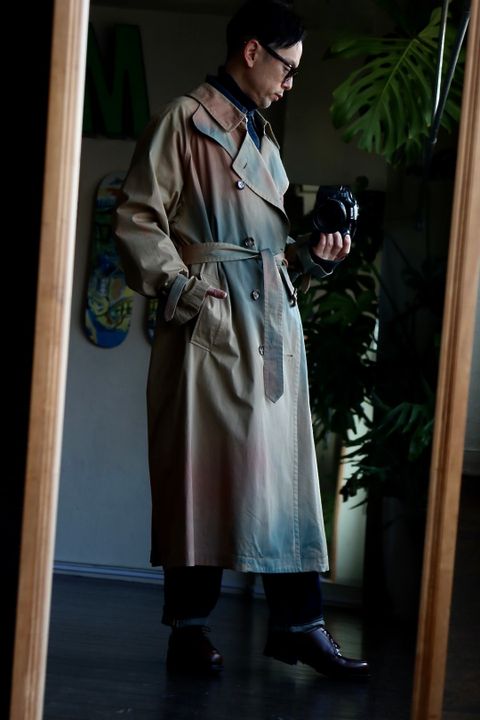 YOKE 23SS SPRAY PRINTED TRENCH COATスタイル