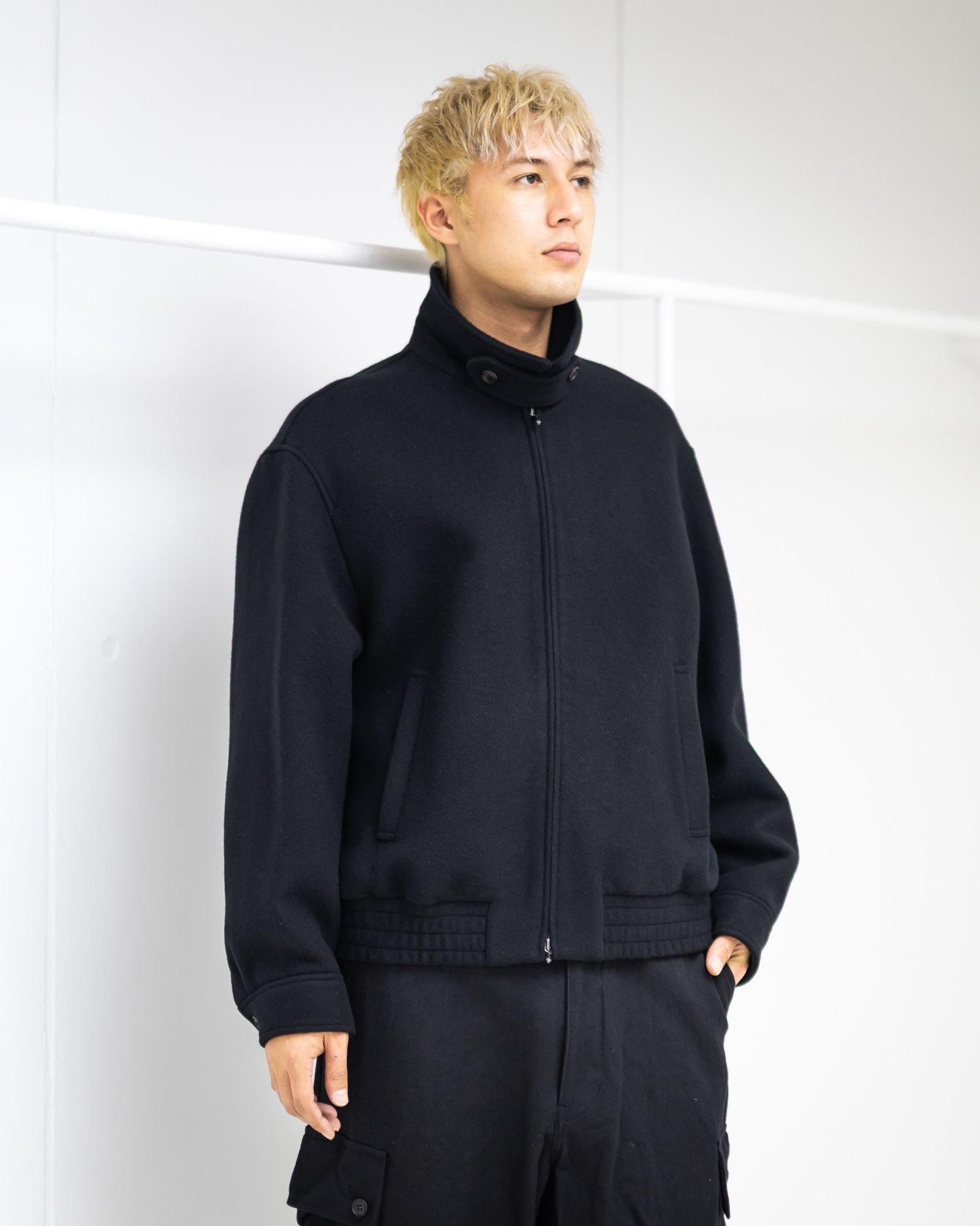 ANOTHER OFFICEアナザーオフィス Volume Blouson(AOEFJK004)BLACK