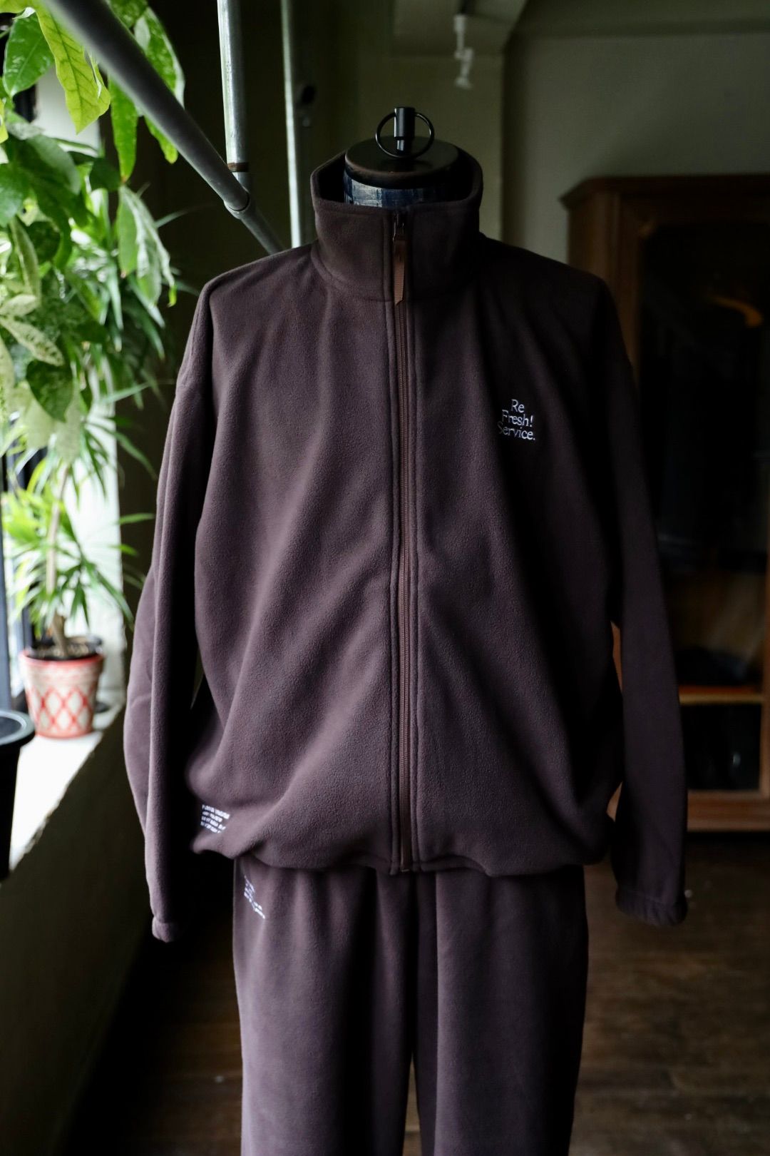 ReFresh!Service. “FLEECE TRACK SUIT”(DARK BROWN)☆9月27日(土)発売！
