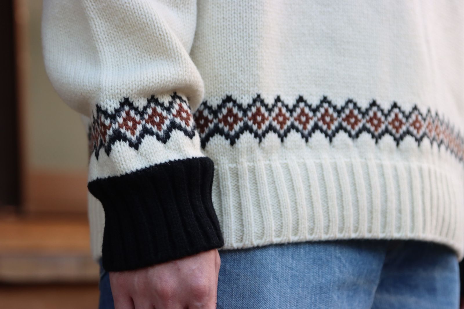 JUNYA WATANABE COMME des GARCONS MAN ウールジャガードニット求心柄"WHITE"style