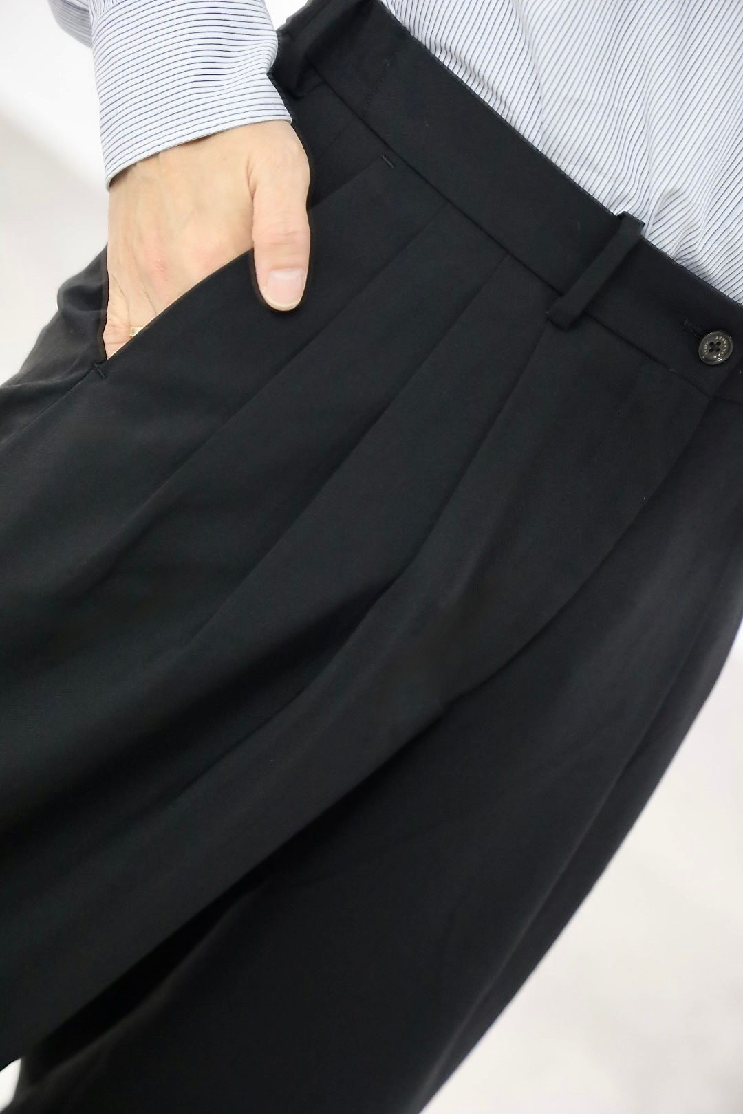 マーカウェア 26SS ワイドトラウザーズTRIPLE PLEATED WIDE TROUSERS(A26A15PT03C)BLACK☆新作発売！