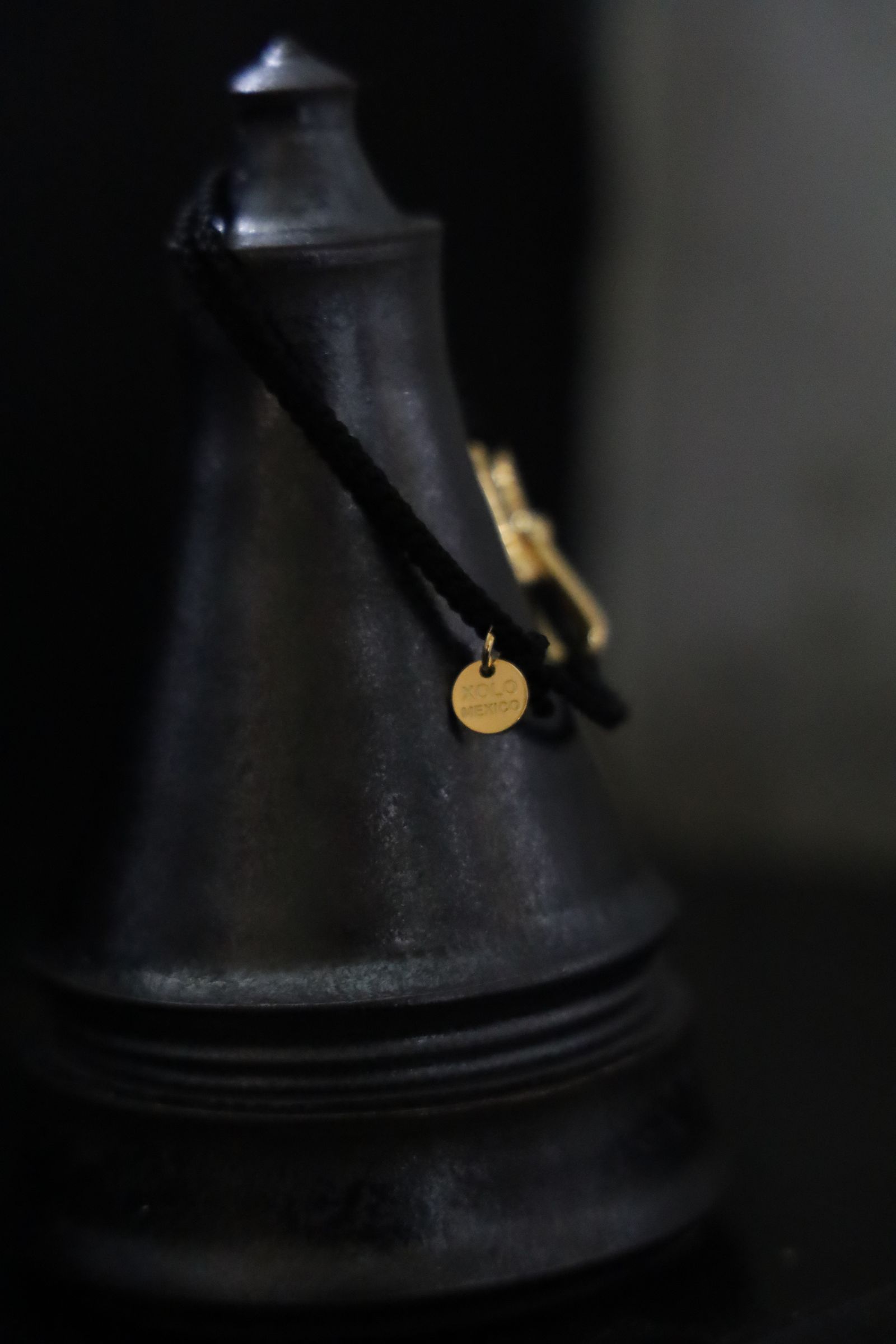 XOLO JEWELRY ショロジュエリー / Homage Link Silk Code Bracelet -Gold-(BLACK)☆11月15日(土)再入荷！