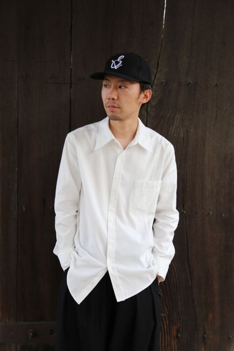 sulvam OX left embro shirt"WHITE"Style.2020.7.29.