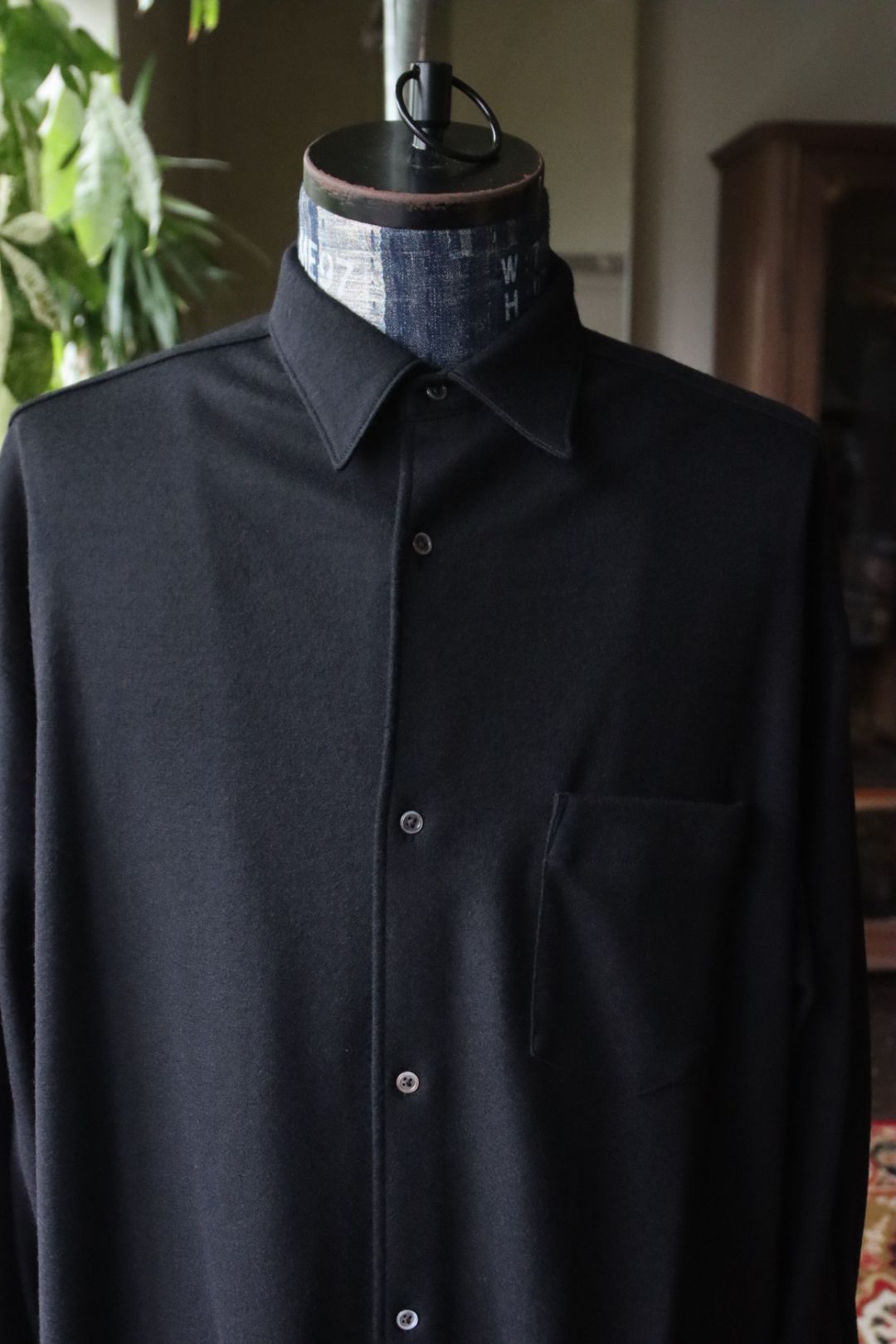 グラフペーパー 25AW Wool Smooth Flannel Oversized Regular Collar Shirt(GU253-50221B)BLACK☆10月4日(土)新作発売！