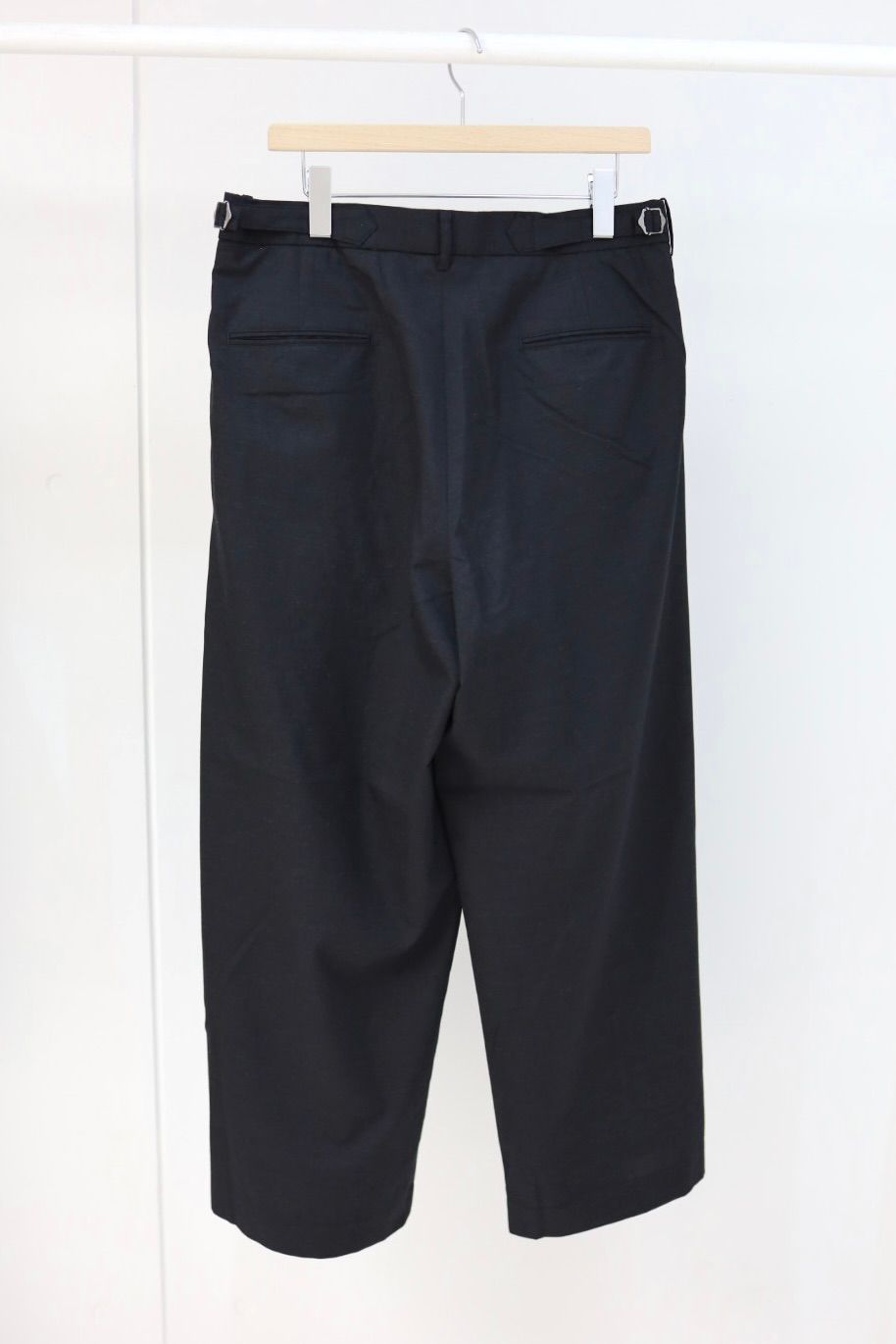 marka 26SS TWO TUCK BAGGY TROUSERS(M26A11PT02C)CHAMBRAY BLACK☆新作発売！