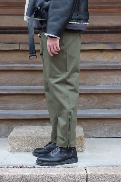 YOKE DETACHABLE COLLAR BOMBER JACKET style.2021.10.24.
