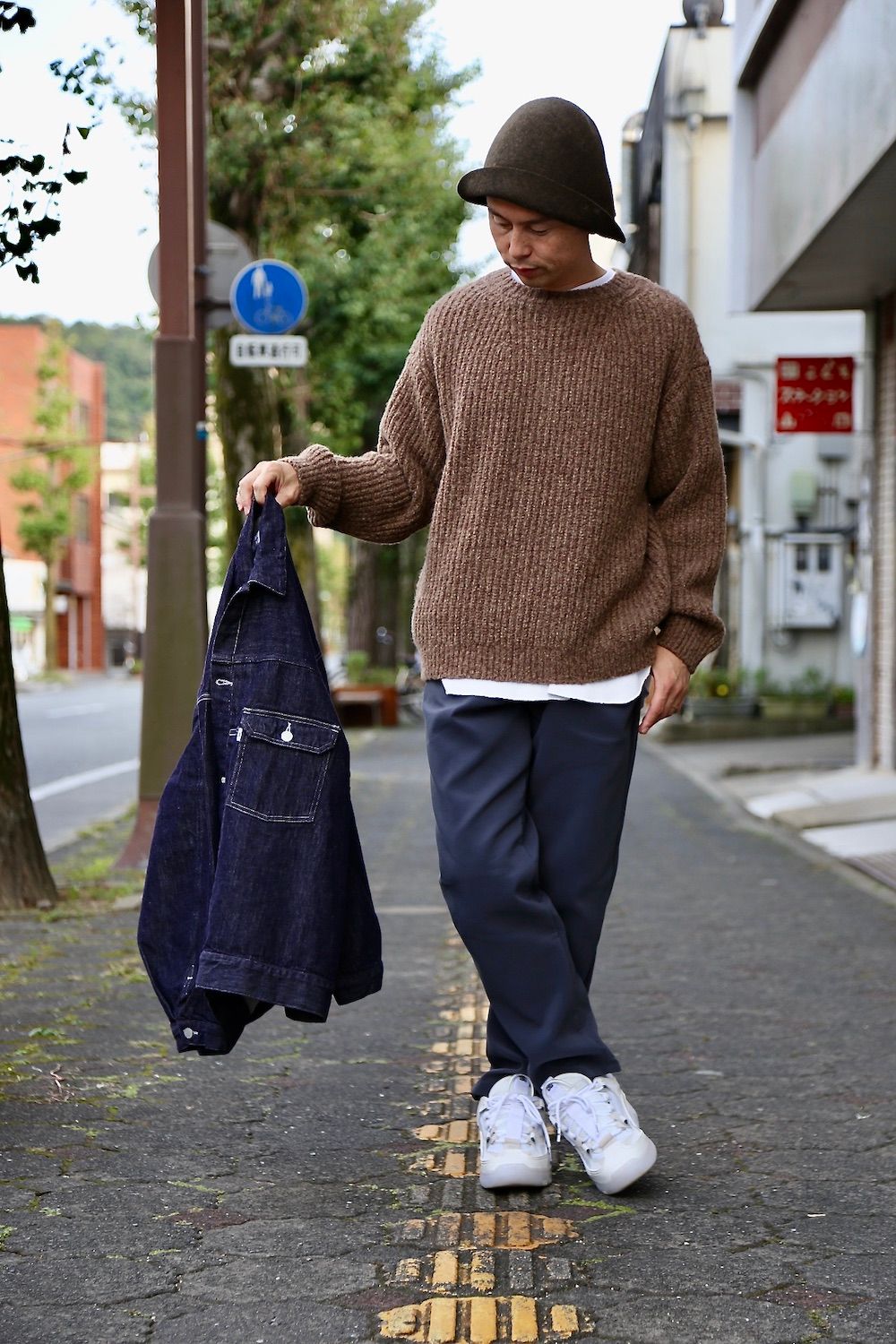 YOKE 3G BACK ZIP RIB CREW NECK"BEIGE"style.9.23.