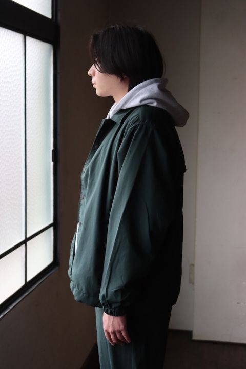 UNIVERSAL PRODUCTS NYLON SHELL COACH JACKET (221-60401) style.2022.2.20