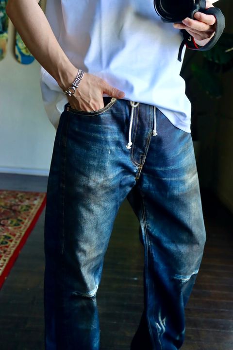 eYe JUNYA WATANABE MAN ×ベルベルジン×Levi'sトリプルネームパンツスタイル