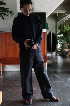 アプレッセ22FW High Gauge Turtleneck Sweaterスタイル