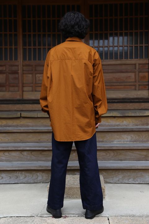 Graphpaper Broad L/S Oversized Regular Collar Shirt(GM212-50110B) style. 2021.06.06.