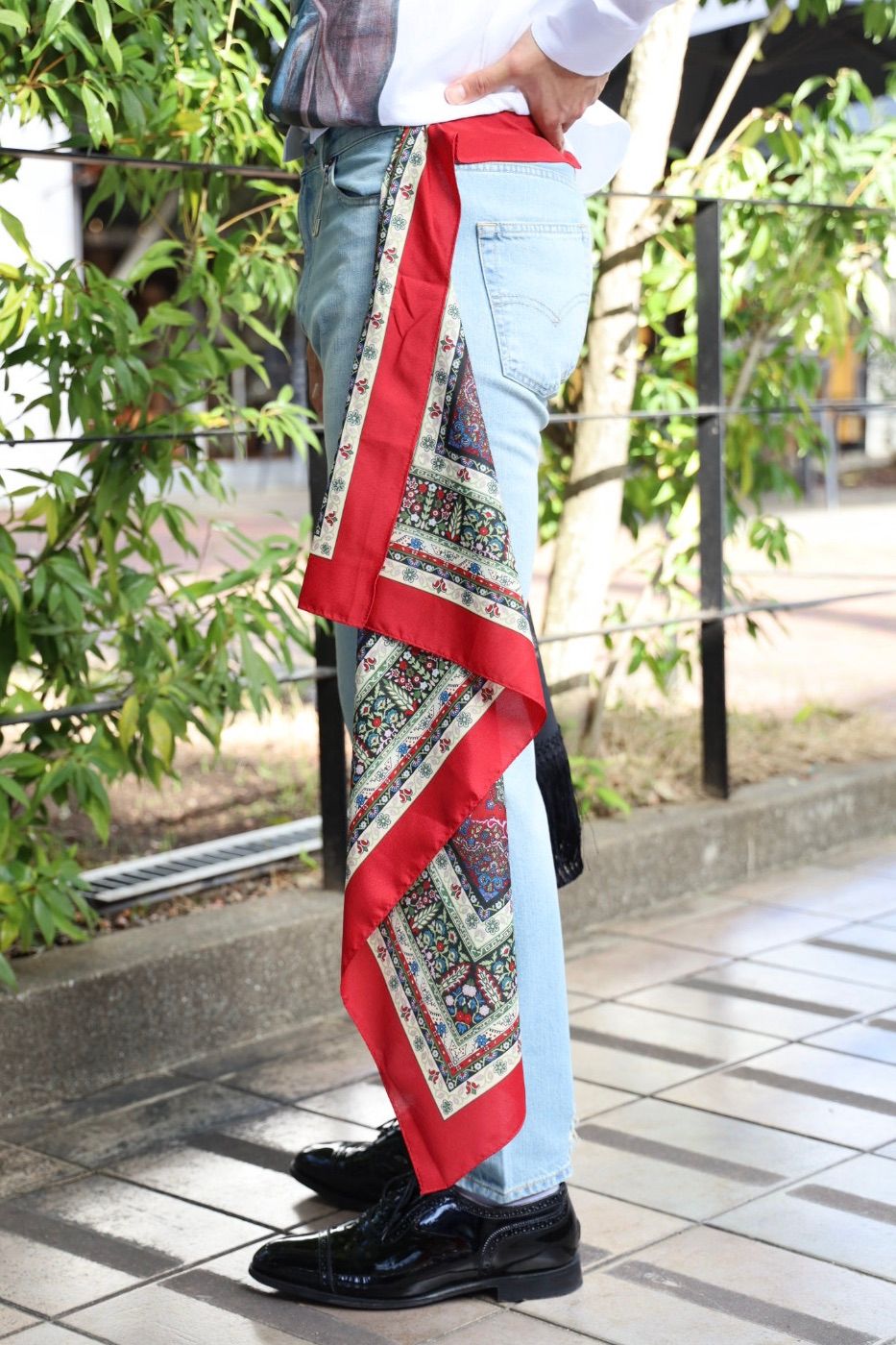 ジュンヤワタナベマン26SS Levi'sダブルネーム 綿セルビッチデニム 製品加工×シルクサテン×エステル更紗パンツ(WQ-P208-100) ☆3月6日(金)発売！