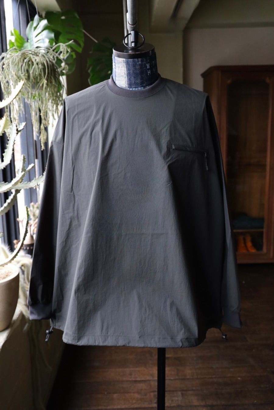 S.F.C 25SS エスエフシー TECH POCKET NYLON LS TEE(SFCSS25S06)D.Grey