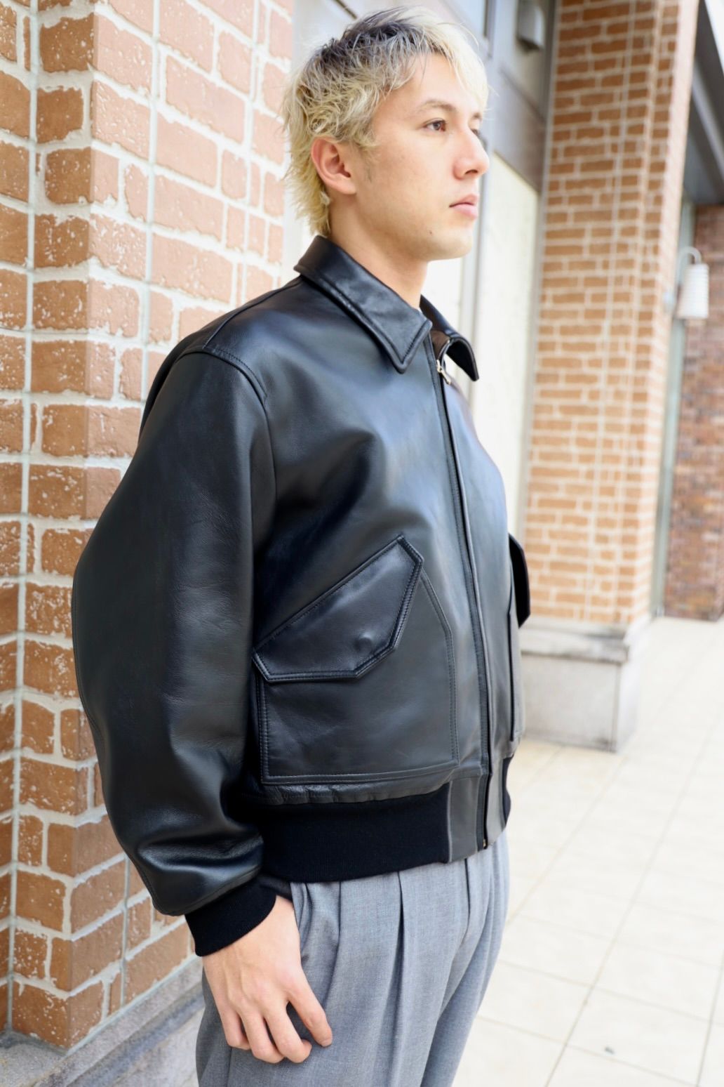 A.PRESSE Leather CWU-45 Flight Jacketスタイル