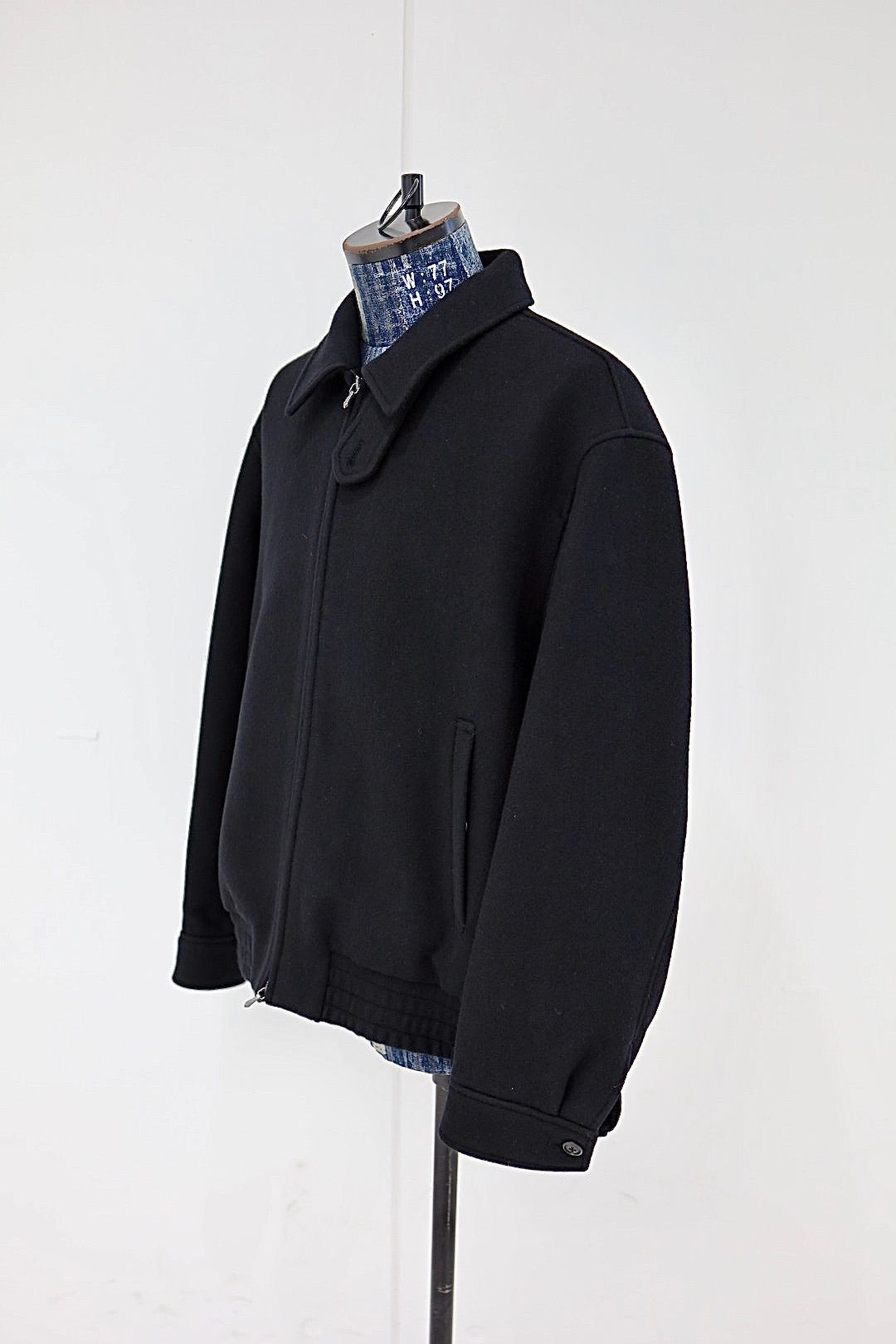 ANOTHER OFFICEアナザーオフィス Volume Blouson(AOEFJK004)BLACK