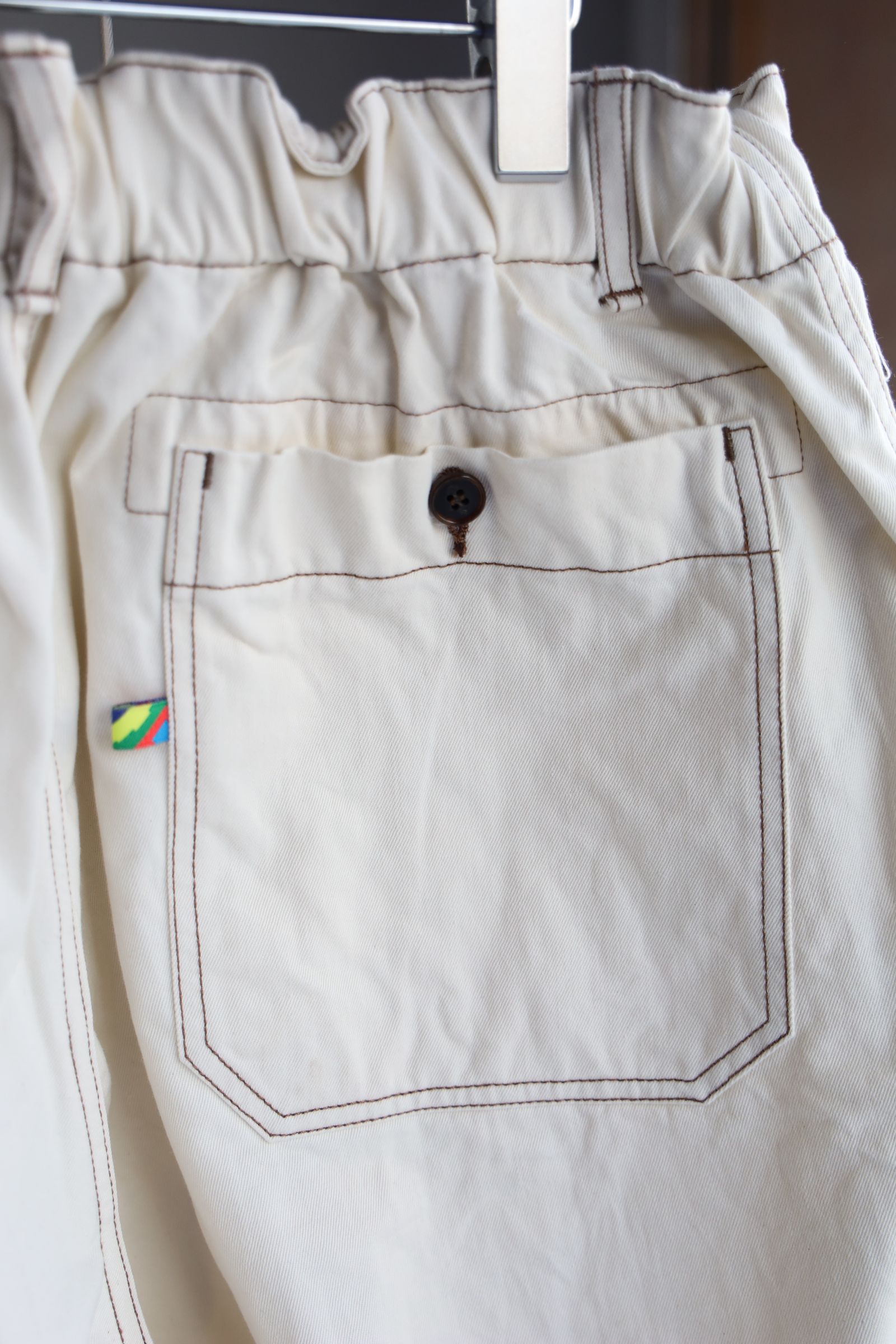 イズネス 25SSバルーンベイカーパンツBALLOON BAKER PANTS (1006SSBALOONPT01)OFF WHITE
