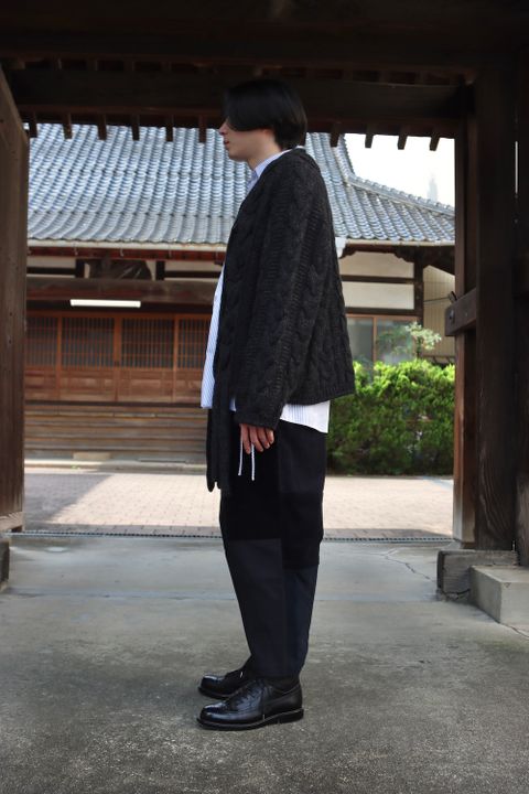 YOKE HAND KNITTING CABLE CARDIGAN(YK21AW0289S) style.2021.10.9.