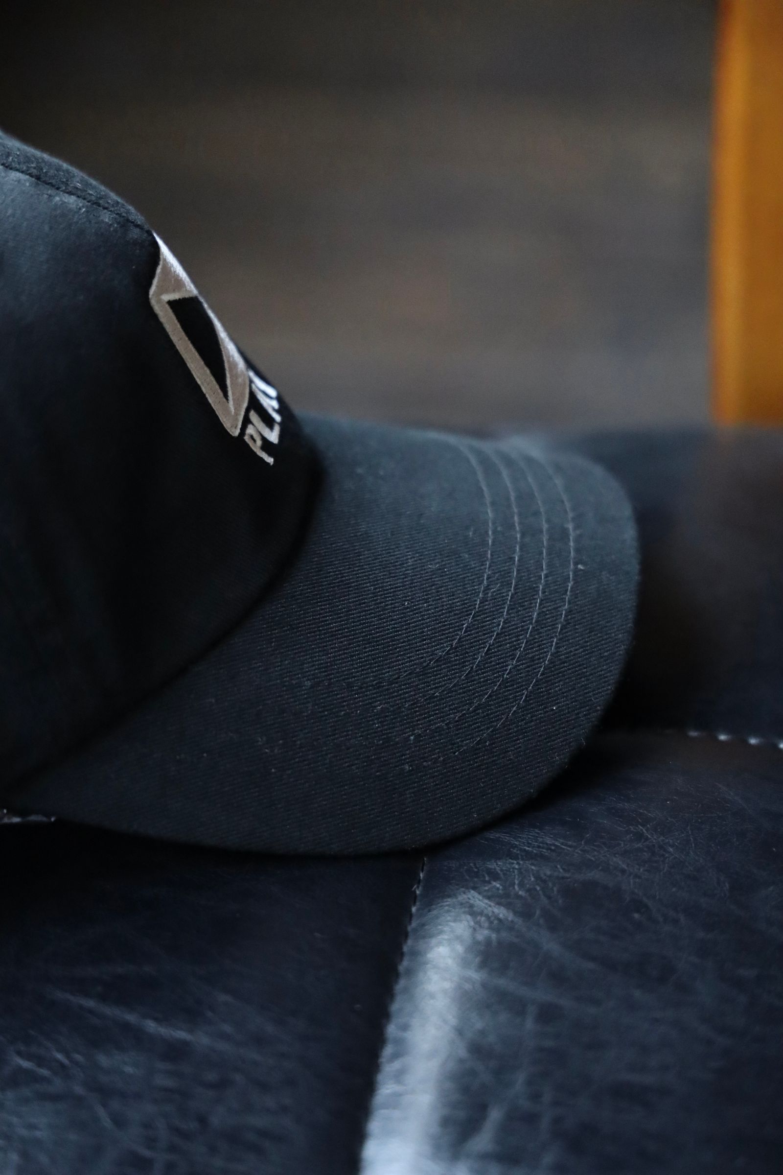 イズネスミュージック 25SS PLAY CAP(IMP5_18_CAPIM05)BLACK