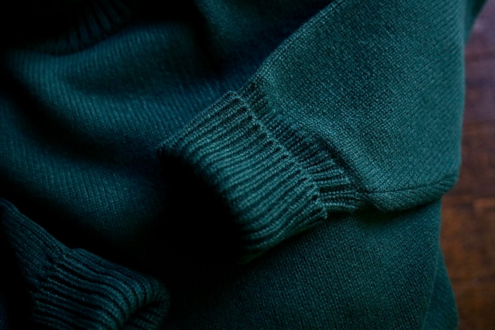 アプレッセ Turtleneck Sweater(24AAP-03-10K)GREEN