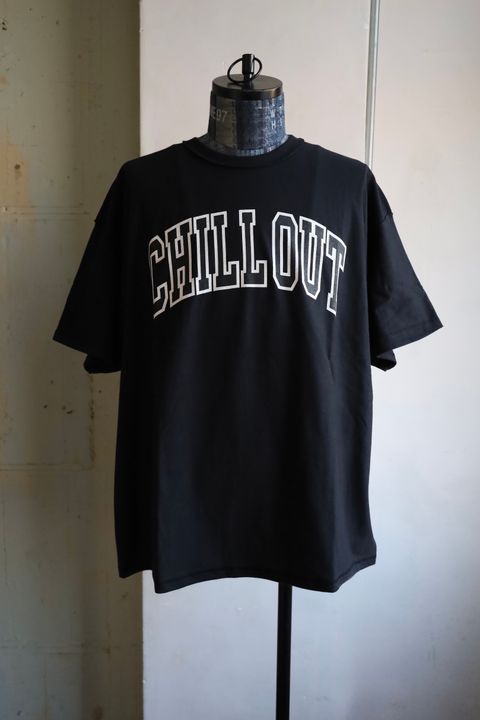 イズネスミュージック CHILL OUT T-SHIRT(IMP5_29_CHILLOUT5ST01)BLACK