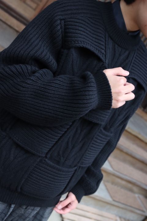 YOKE CROSSING CABLE CREW NECK KNIT(YK21AW0288S) style. 2021.11.14.